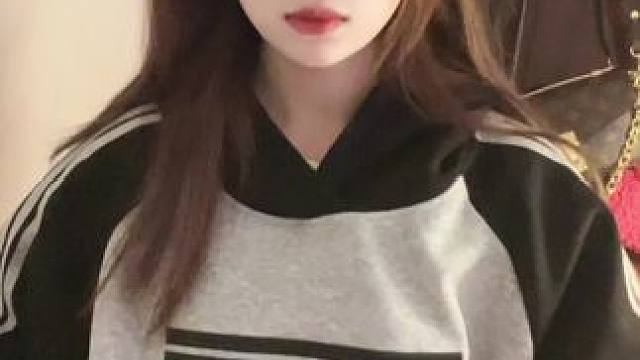 好久没看了有点想念#反差 #体育委员 #浅跳一下