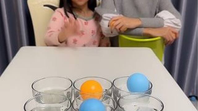 连输两局#桌面游戏 #在家做游戏 #亲子互动 #游戏日常 #这个游戏很好玩