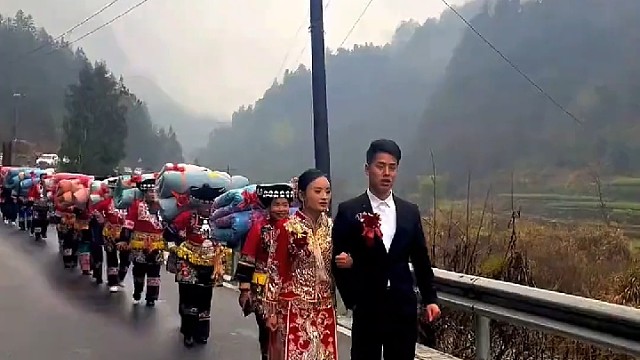 专门一个房间盛棉被[允悲][允悲]