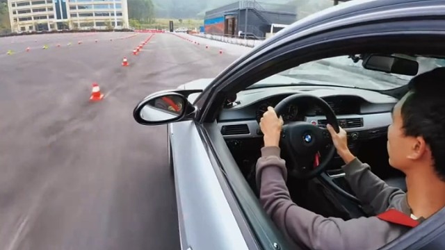 拓海：这么宽留着开鸡排店啊