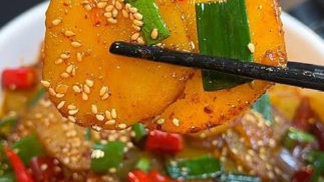 以后想吃干锅土豆片，你就像我这样做，香辣好吃又下饭#干锅土豆片
