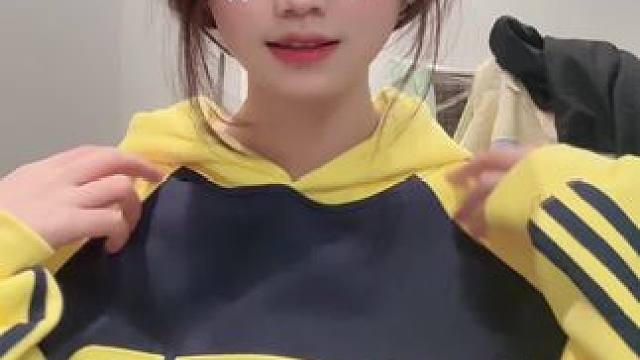 老同学不小心加上了 删一下