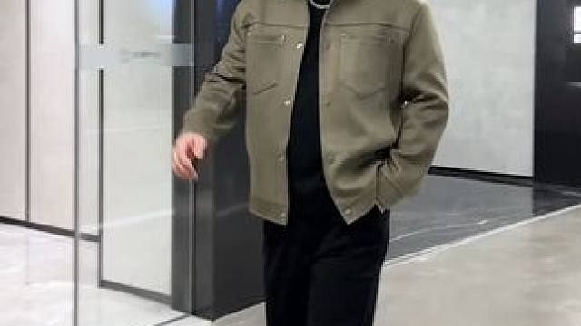 胖子春天衣服别乱买，这里整套都帮你搭配好了，简单干净又显气质 #微胖穿搭   #春季搭配   #气质