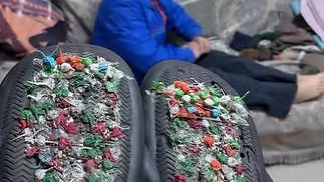 摔炮整蛊一下老妈