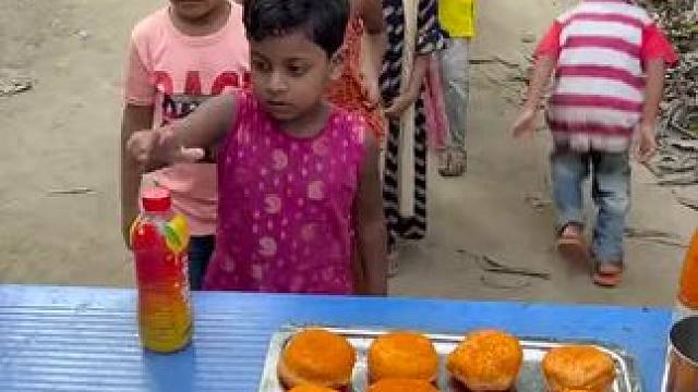 今日幼崽汉堡记#国外视频分享 #老外真会玩 #农村欢乐多