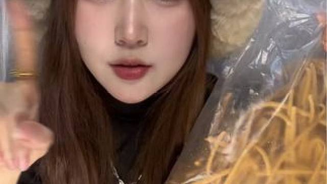 宅家追剧必备零食吃吃～囤一次吃半年！#零食推荐 #追剧小零食 #好吃到停不下来 #囤好货过大年 #零