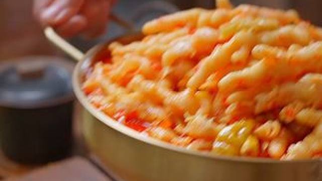 这么大一盆，大家觉得多少合适....#无骨鸡爪 #好吃到停不下来 #休闲零食