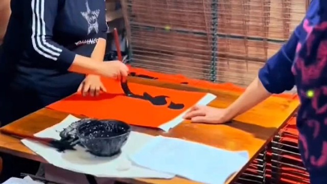 每一笔都那么随意，显得我也能轻松做到一样[允悲]