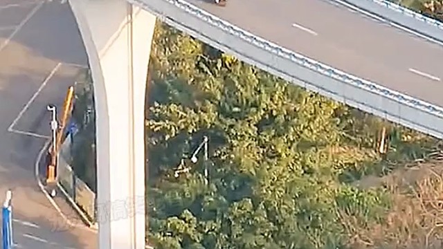 订单显示直线距离一公里[允悲][嘻嘻]