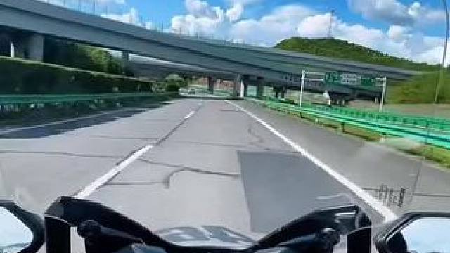 或许不让父母操心，就是最好的孝顺了。#本田佛鲨350