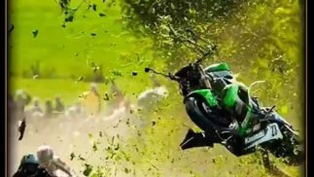 敢于参加曼岛tt的都是无冕之王#曼岛tt #摩托车 #机车