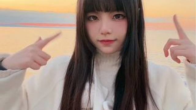 带你看看镰仓海边的夕阳(｡･ω･｡)ﾉ
#日落 #请和我约会
 #moshimoshi #手势舞#日