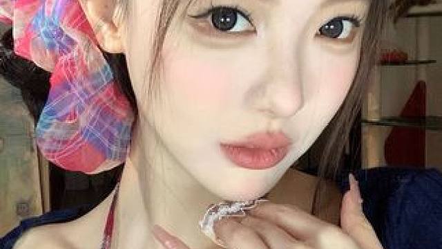 尖锐爆鸣！甜到心坎的娇嫩腮红
#腮红 #妆教 #氛围 #唠嗑