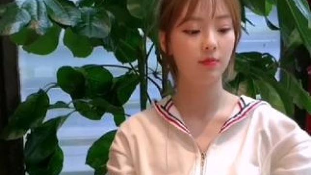 #全网笑容最治愈女孩 #邻家女孩 #模特美女 #甜美风 笑起来像花 我超甜 素颜美女 萌妹子 靓妹 