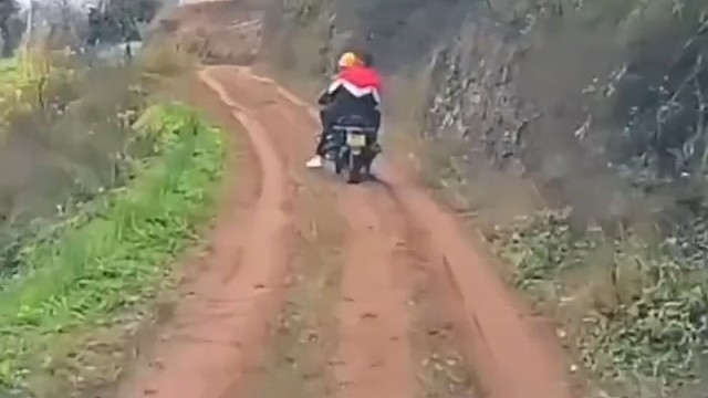 后座打死不下车