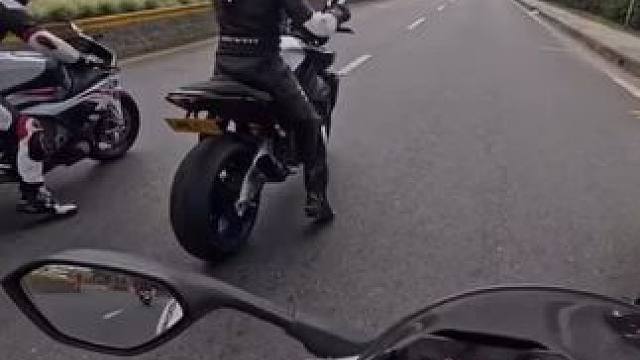 #专业动作请勿模仿