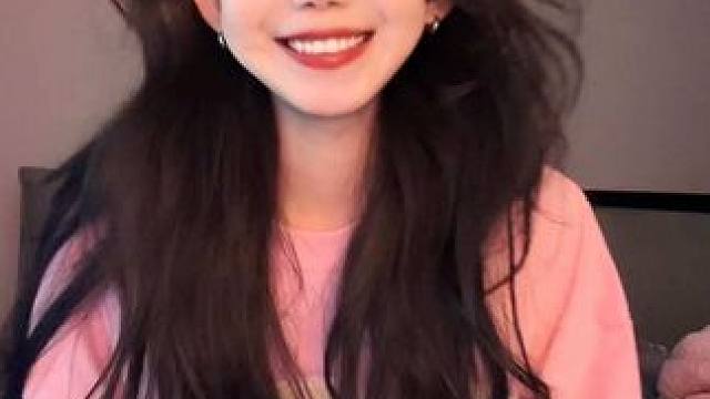 啥时候才能有公主们来我这刷活跃度啊～～～#甜妹 #手势舞 #whatislove