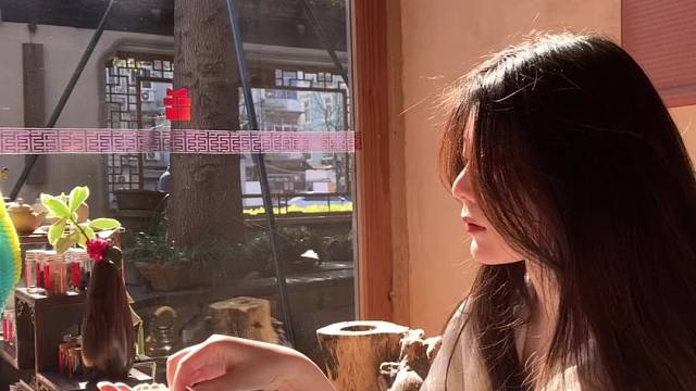 山赶着山山山漫漫结成关