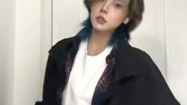 我是什么很丑的人吗 为什么没老婆#双鱼 #蓝发 #侄女