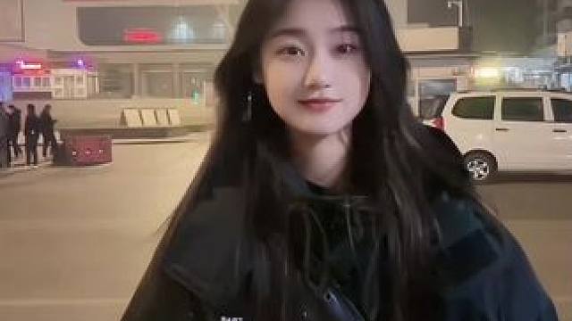 #笨蛋美女 #甜妹手势舞 #甜妹统治世界 #甜妹 #这个bgm好甜呀 回村第3天