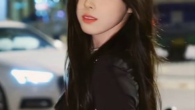 《谁先脱单谁先艾特》