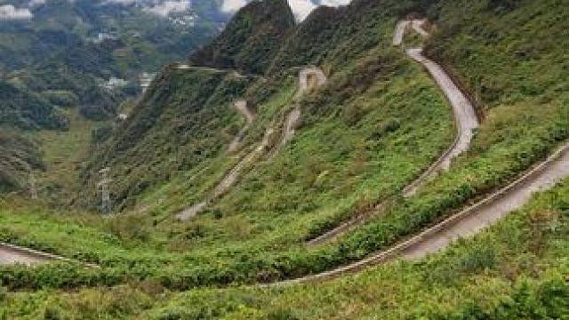 重庆秀山超美盘山公路，风景与危险并存，胆小看看就好