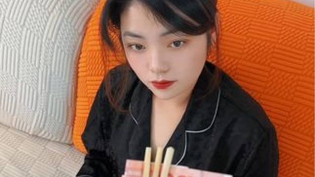 难道我冤枉你了？#逗比夫妻日常 #沙雕情侣欢乐多 #看一遍笑一遍 #创作灵感上热门