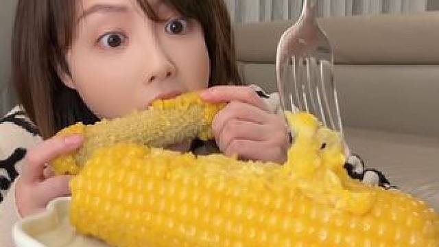 传说中可以拉丝的玉米！！#零食推荐 #糯玉米 #好吃到停不下来 #亲测分享