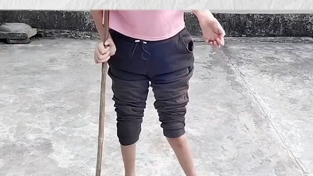 在她陷入绝望的时候，吴女士听说了复方健萎饮的治疗效果还不错，就决定尝试一下。它被认为可以加强肌肉力量