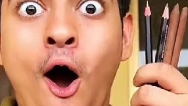 为了能顺利进入教室，把巧克力做成铅笔形状！ #国外恶搞 #搞笑老外 #搞笑短片