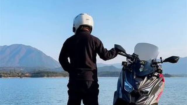 放弃肯定会遗憾，但有些事，你坚持也没有义。