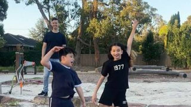 抱的好匆忙 #兄弟抱一下说说你心里话 #兄弟抱一下