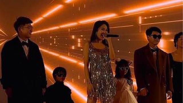 这次感觉自己唱的不太好，但因为很多宝宝都想看现场长视频，所以鼓起勇气发上来哈哈！还是很紧张要多练呀！