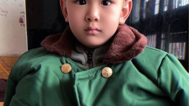 这军大衣穿出了财阀的味道#军大衣 #村里最靓的仔