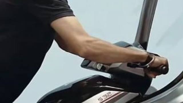 三哥造！能在三轮和二轮之间自由切换的摩托车，天选打工人专属！ #三轮摩托车 #摩托车 #摩托车改装 