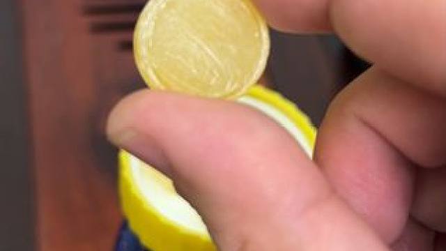 经常用嗓子可以试试这个新西兰润喉糖，选用进口桉树油和黑锋胶，吃完清凉又通透#润喉糖#好物推荐#零食推