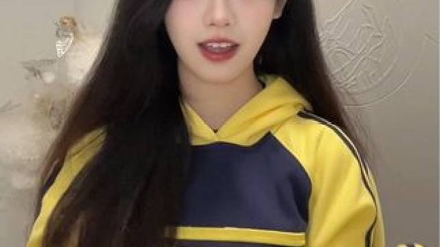 说不痛苦那是假的～#甜妹 #甜甜的手势舞