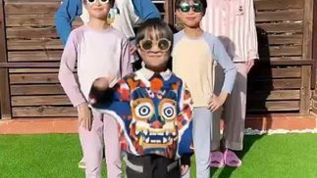 你们想看的全家完整版来了 新年故事 #新年好好长大计划 #是时候龙重登场了  #拿捏新年新风向