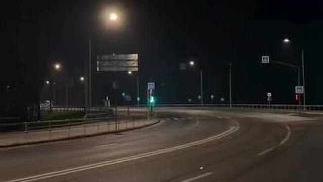 #专业动作请勿模仿 #拒绝飙车 #封闭道路请勿模仿 漂移的帅气，带来的只有危险‼️