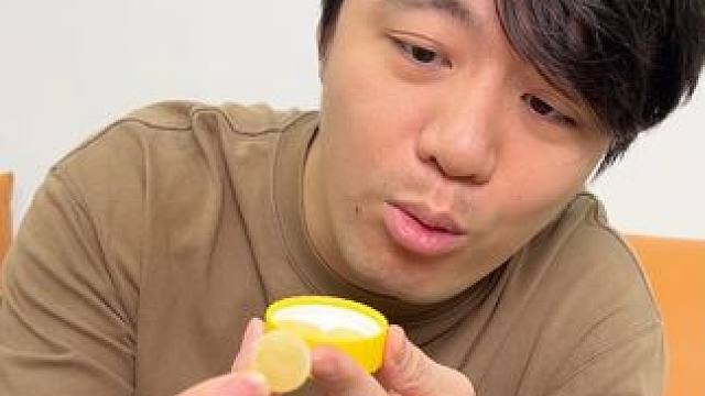 过年聚会多包里可以带一瓶迈可乐，选用进口蜂胶和桉树油，吃完清凉又通透#润喉糖#润喉护嗓#好物推荐