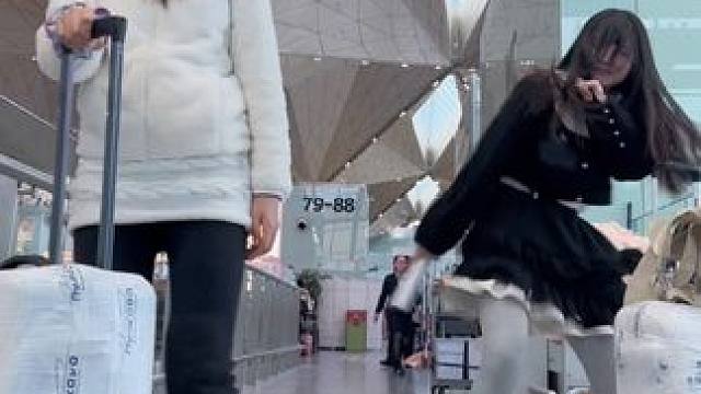 如果早上不慢悠悠吃早餐，如果不去超市买，如果跟司机点歌，如果不调整密码锁我就…#双人舞#越南舞卡点舞