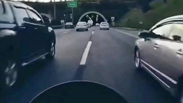 “你说时间会冲淡一切，可我记忆里的你仍然清晰!”#专业动作请勿模仿