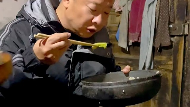 好奇了楼上怎么会有人[龇牙]