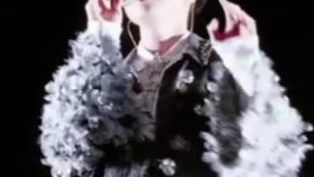 “我想爱情和前途并不冲突 对的人会站在你的前途里 和你一起努力”#毛不易#无名的人#现场版live#