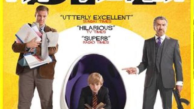 领导躲在桌子底下，竟然为了躲避血液检查 #菜鸟间谍  #喜剧  #影视解说 