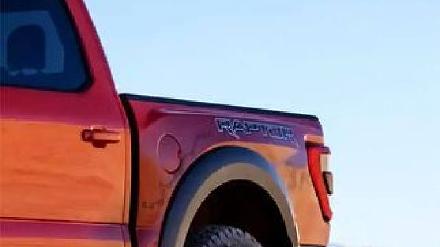 福特F150猛禽的组装车间，看完不禁感叹太先进。 #皮卡  #纪录片  #汽车