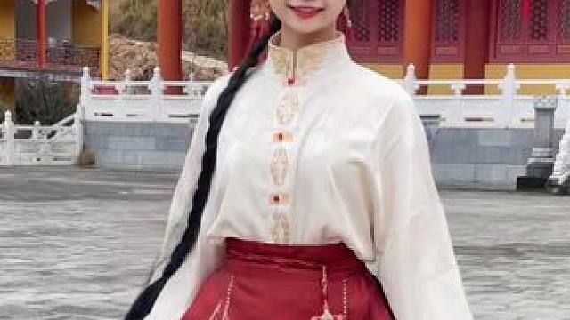 愿神明偏爱 一切从欢 #万事顺奖牌#国潮奖牌