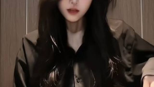 皮带舞另一个版本 #皮带舞 #斩女不斩男 #不爱看别看