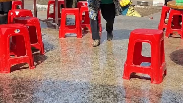 谁给我科普一下 为什么要满出来啊？换个大碗或者少一点不行吗