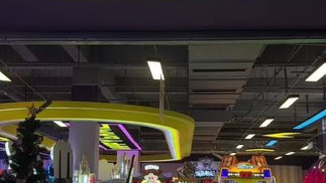 春节带娃就来眉山阳阳特攻队，19.9 抢淘气堡 1 大 1 小门票，59.9 抢 100 个币！面积